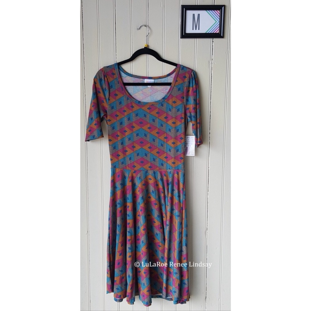 BNWT Lularoe Nicole Dress